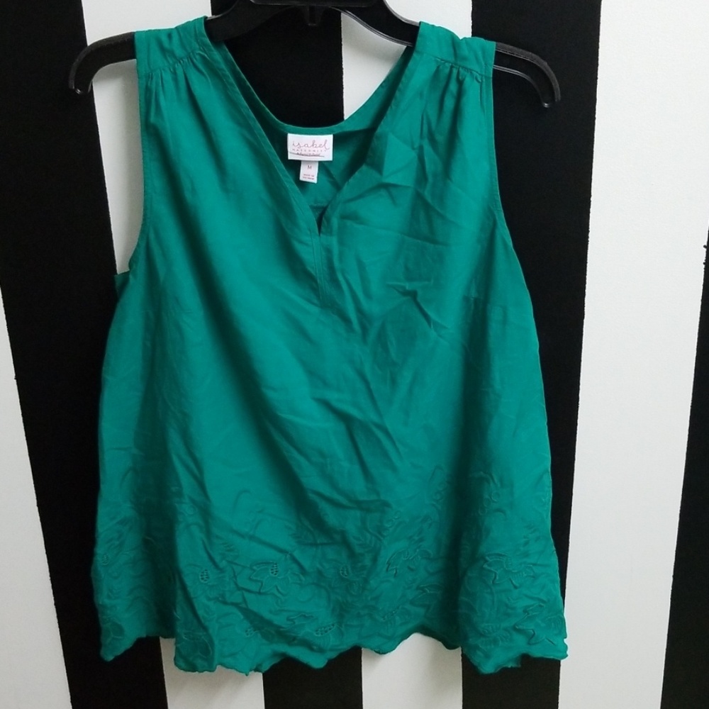 ♡ Ingrid & Isabel Maternity Shirt Size Medium ♡